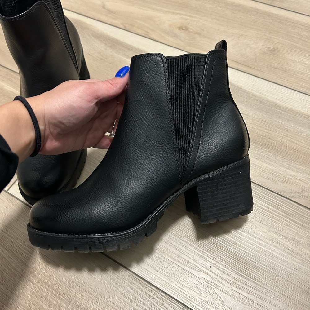 Block short heel booties
